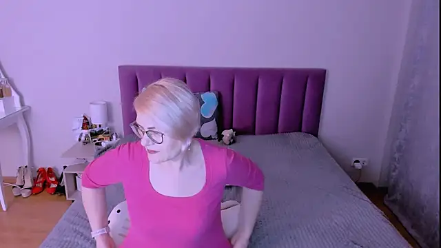 sabrinamacmarren's cam snapshot