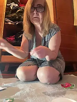 Irina2909@xh's cam snapshot