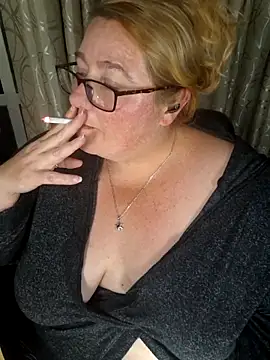 Iceprincess2bad4u live sex cam