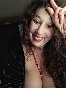 GypsyEsmeralda live sex cam