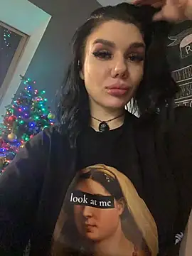 MaeveMoon live sex cam