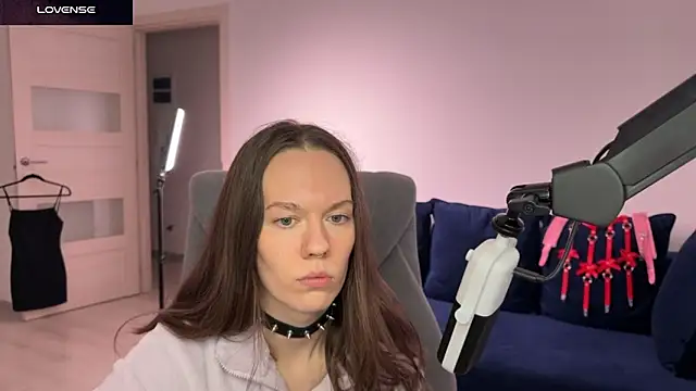 SharkyBaby live sex cam