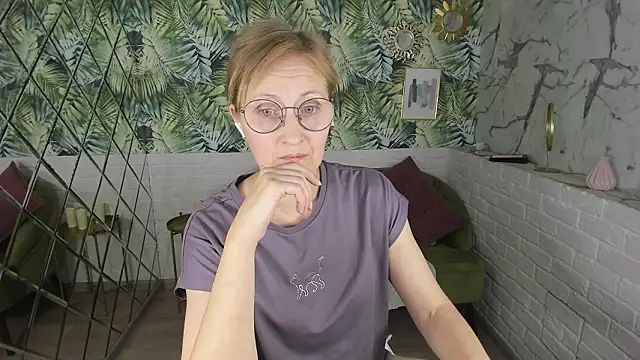 Paris_Cherry live sex cam