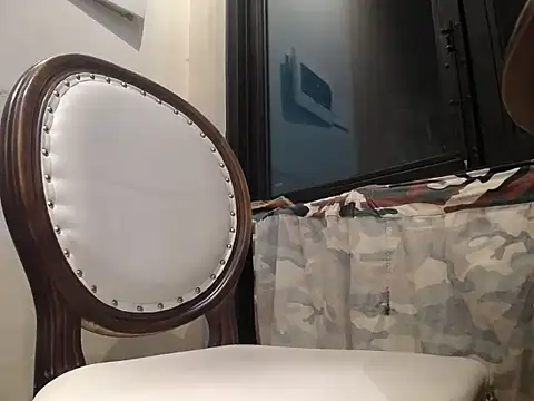 Fiola-Ly's cam snapshot