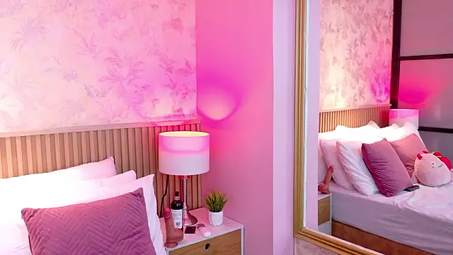 AdelineJhones's cam snapshot