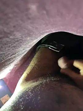 hardlysuck's cam snapshot