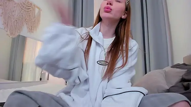 MiaKeler live sex cam