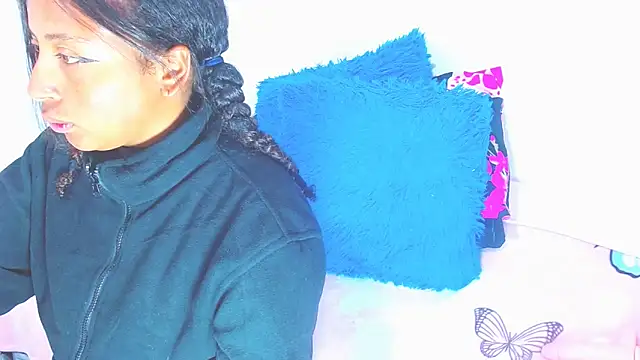 Gabi_Jhons_23's cam snapshot