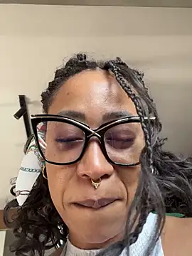 dianagolley420's cam snapshot