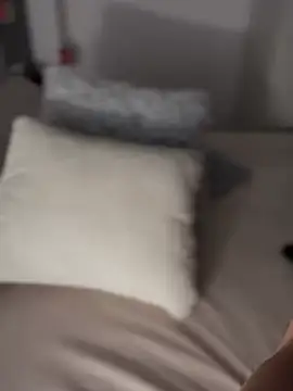 Doulyyys_Secret01's cam snapshot