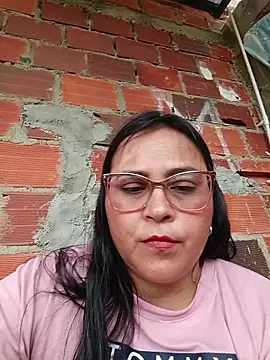 Dirty-Momm-Divorced-Hot's cam snapshot