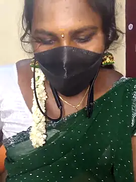 Tamil_flowergril's cam snapshot