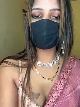 CUTI-NAINA live sex cam