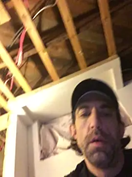 Pilote19 live sex cam