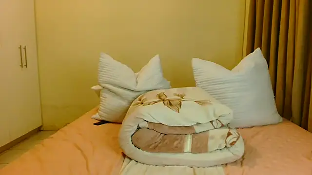 ALEXABOUJEE95's cam snapshot