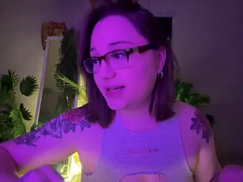 MCThroatGoat's cam snapshot