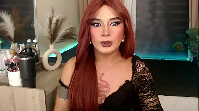 mslilly_croft's cam snapshot