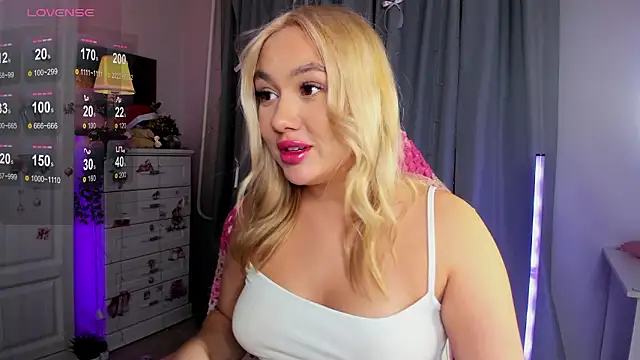 _Loneve__'s cam snapshot