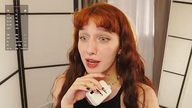 LeelooYolo's cam snapshot