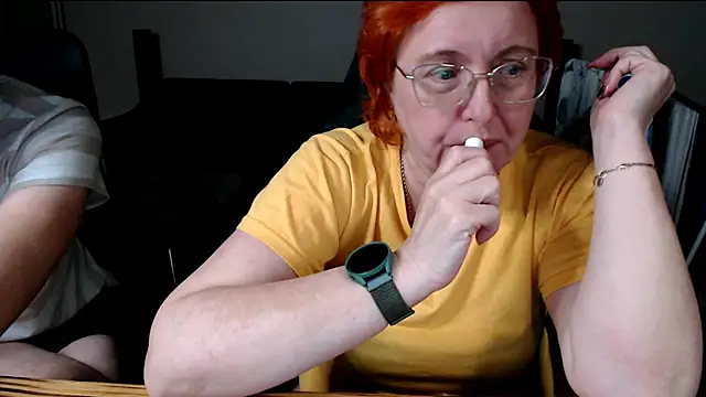 JoannaAndNeighbour live sex cam