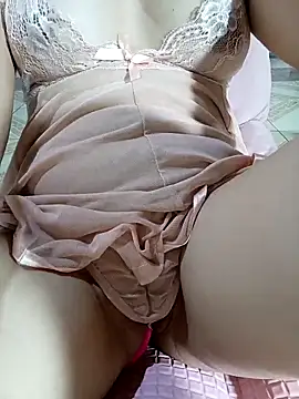 MiaBaba's cam snapshot