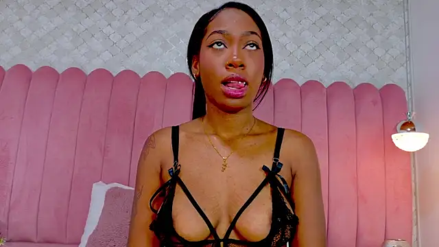 MILA_ROE's cam snapshot