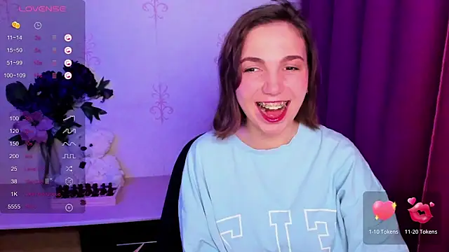 KindHazelHere_'s cam snapshot