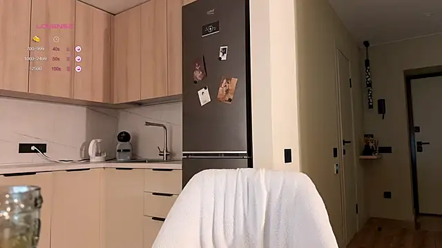 Monika_Taylor17's cam snapshot