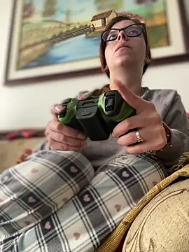 Cloew_Marz's cam snapshot