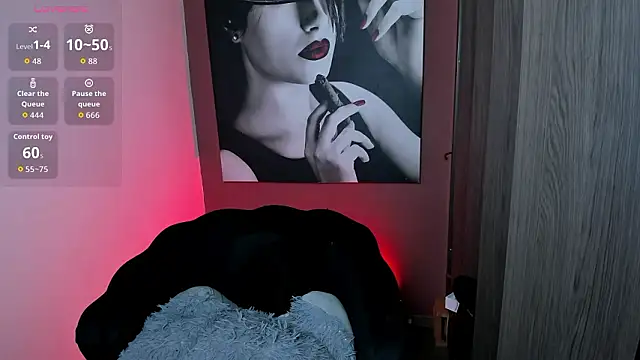 QueenOfHaze's cam snapshot