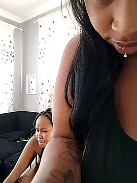 Achalugo18xxx live sex cam