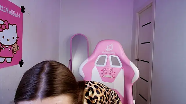 Vi_Luxy's cam snapshot