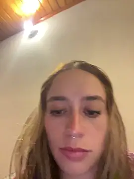 Natalia_Suarez's cam snapshot