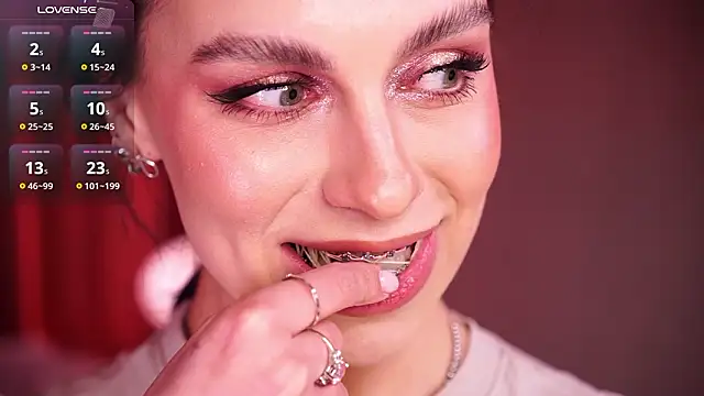 LunaNight's cam snapshot