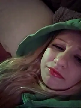 VirginDaisy's cam snapshot