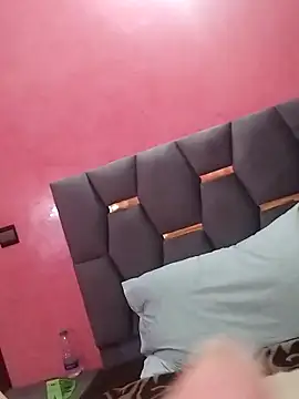 Adinashow12's cam snapshot