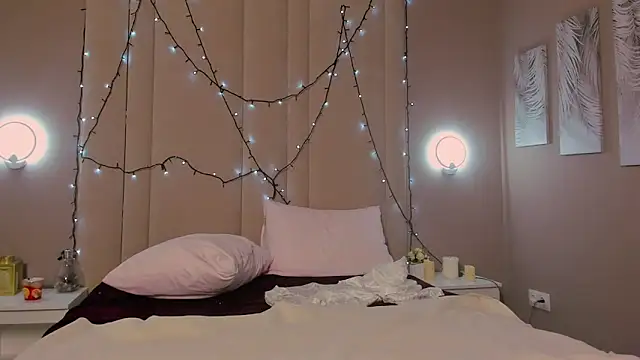 AdelineNoir's cam snapshot