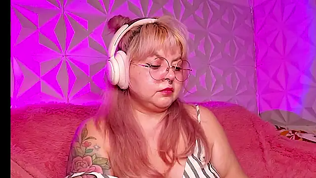 Satyn_doll's cam snapshot