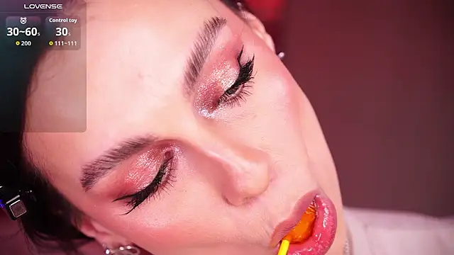 LunaNight's cam snapshot