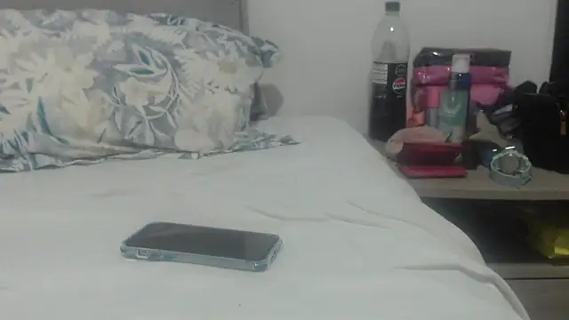 sabrina_v_'s cam snapshot