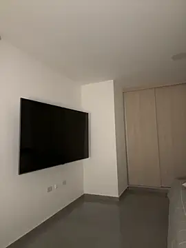 Curlyierr live sex cam