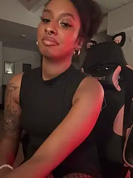 Your_Paris's cam snapshot