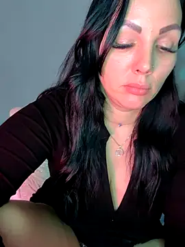 ReiyaRey's cam snapshot