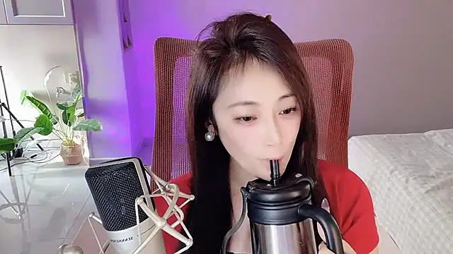 Daisy-77 live sex cam