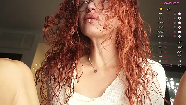 Amylittlestar live sex cam