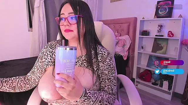 AudredLovely's cam snapshot