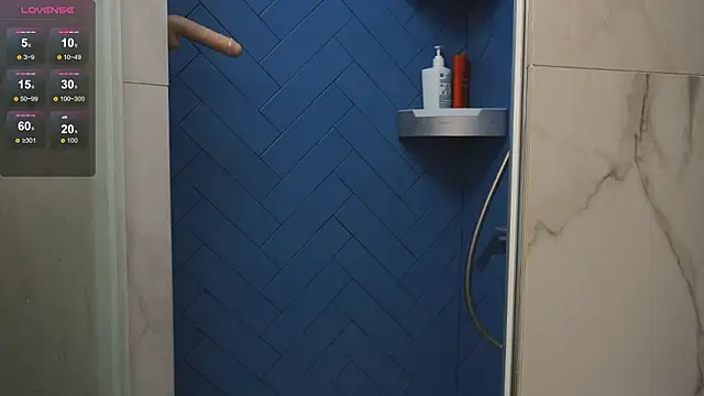 LessyLuiz's cam snapshot