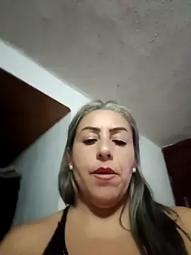 maynor_1998's cam snapshot