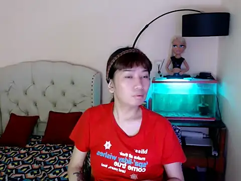 ShantalFoxxy_'s cam snapshot