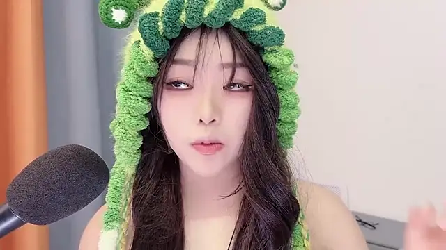 smalldaisy's cam snapshot